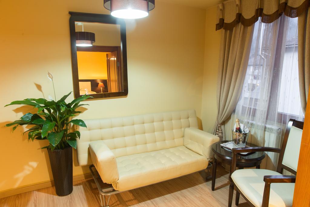 Csillag Panzio Hotel Lunca de Jos  Ngoại thất bức ảnh